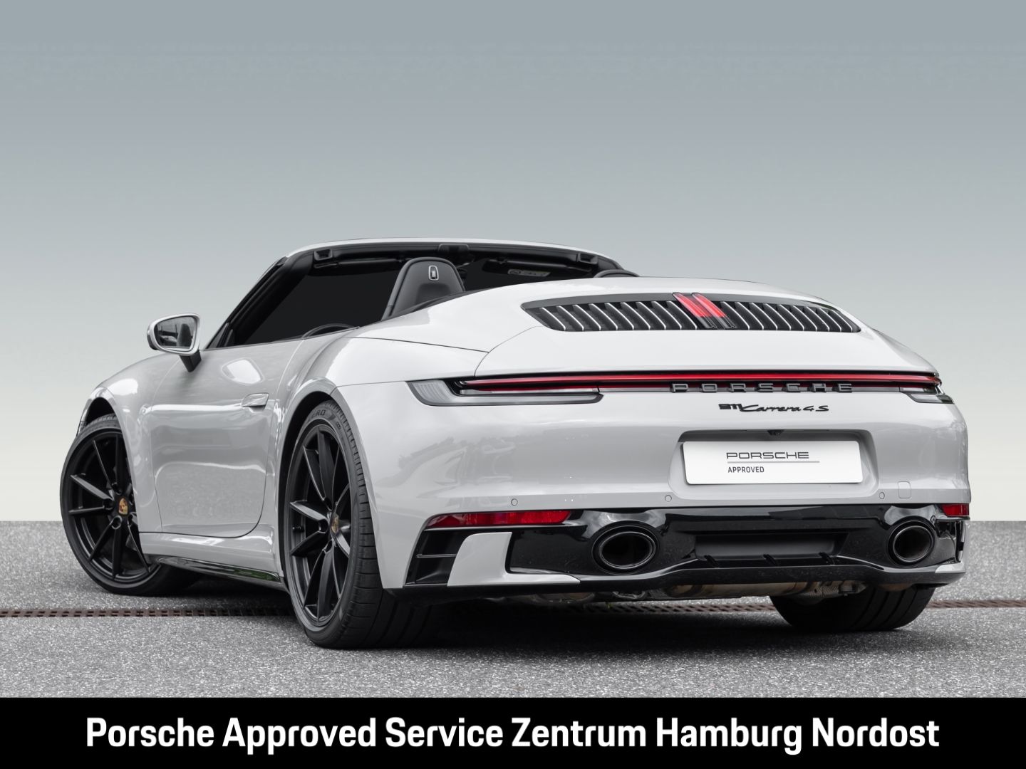 Porsche 992 (911) Carrera 4S Cabriolet Sportabgas BOSE