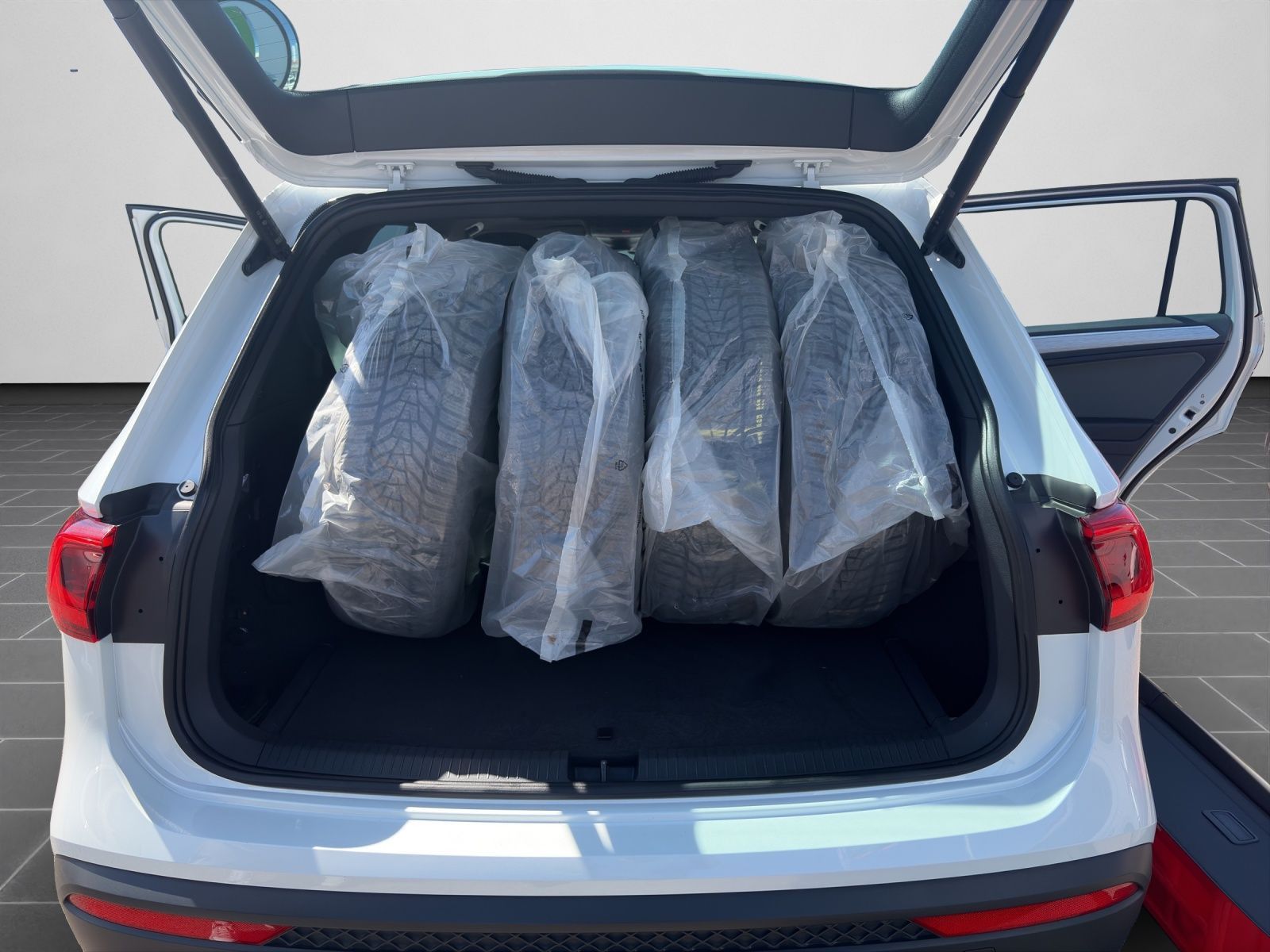 Seat Tarraco Xperience 1.4 eHybrid AHK PANO NAVI SHZ