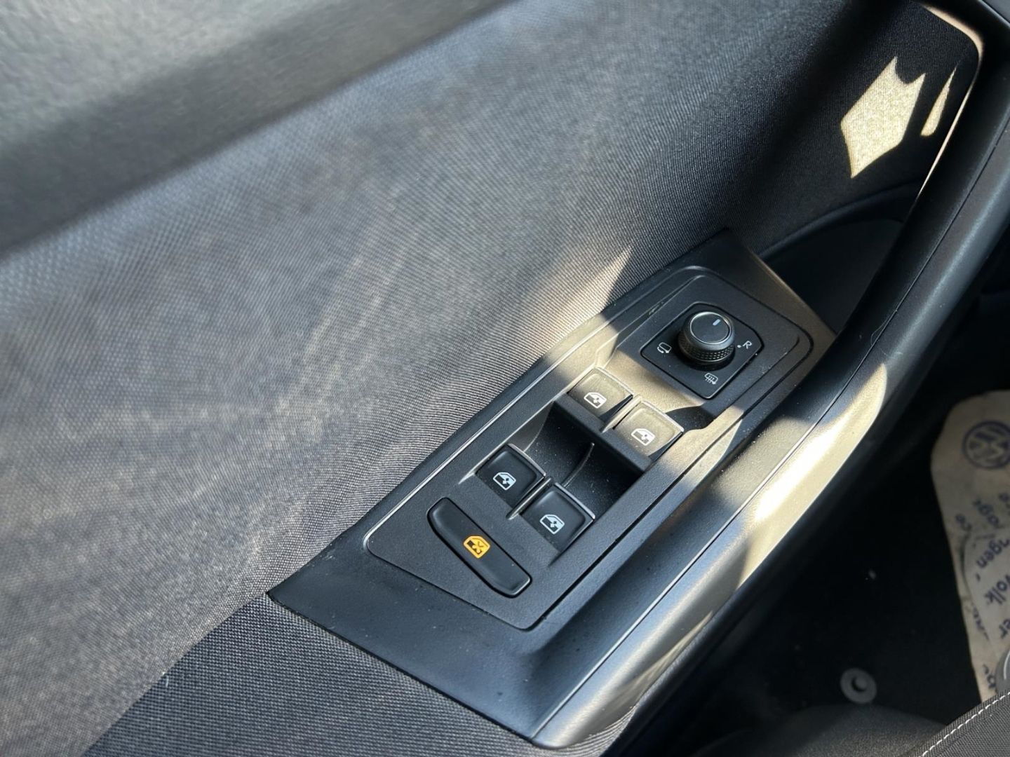 Volkswagen T-Roc Style 1.5 TSI DSG - Samsaru's Car Outlet