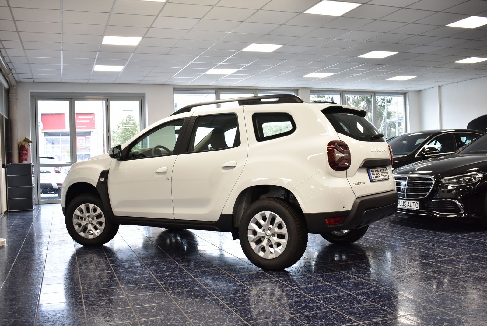 Dacia Duster 4WD - Samsaru's Car Outlet