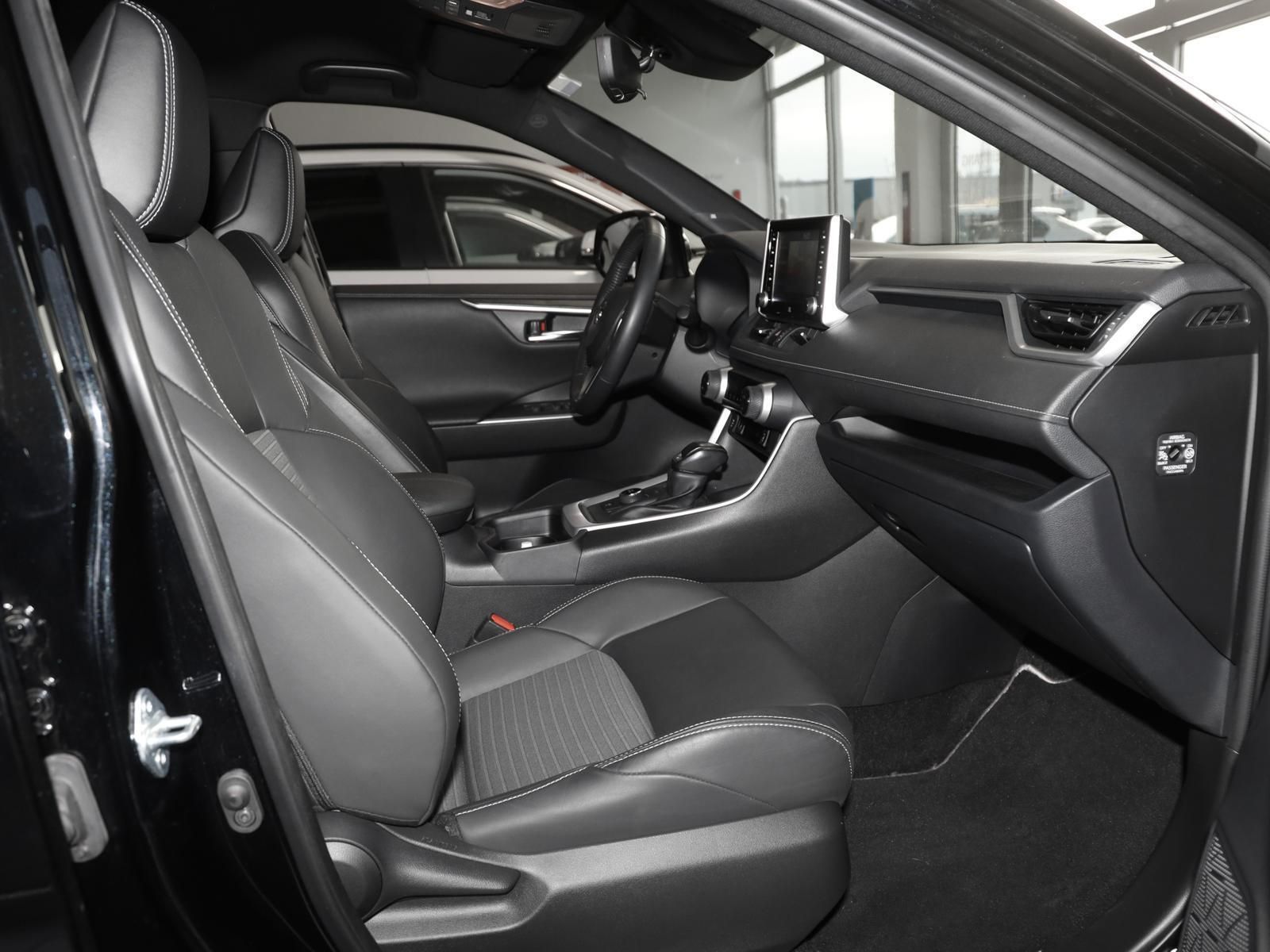 Toyota RAV 4 2.5 Hybrid 4x4 BLACK EDITION *CARPLAY*360°