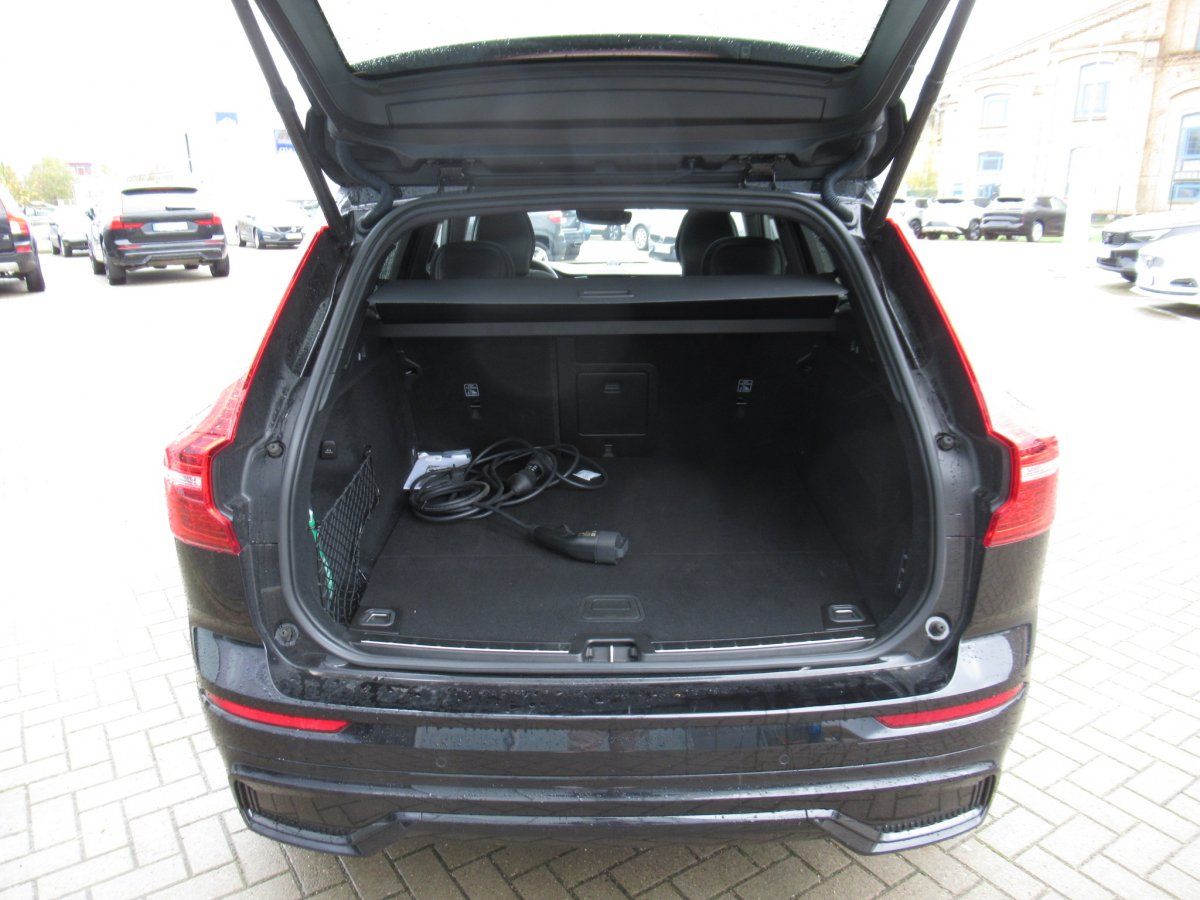 Volvo XC60 T6 AWD Plug-in Hybrid Black Edition Ultra