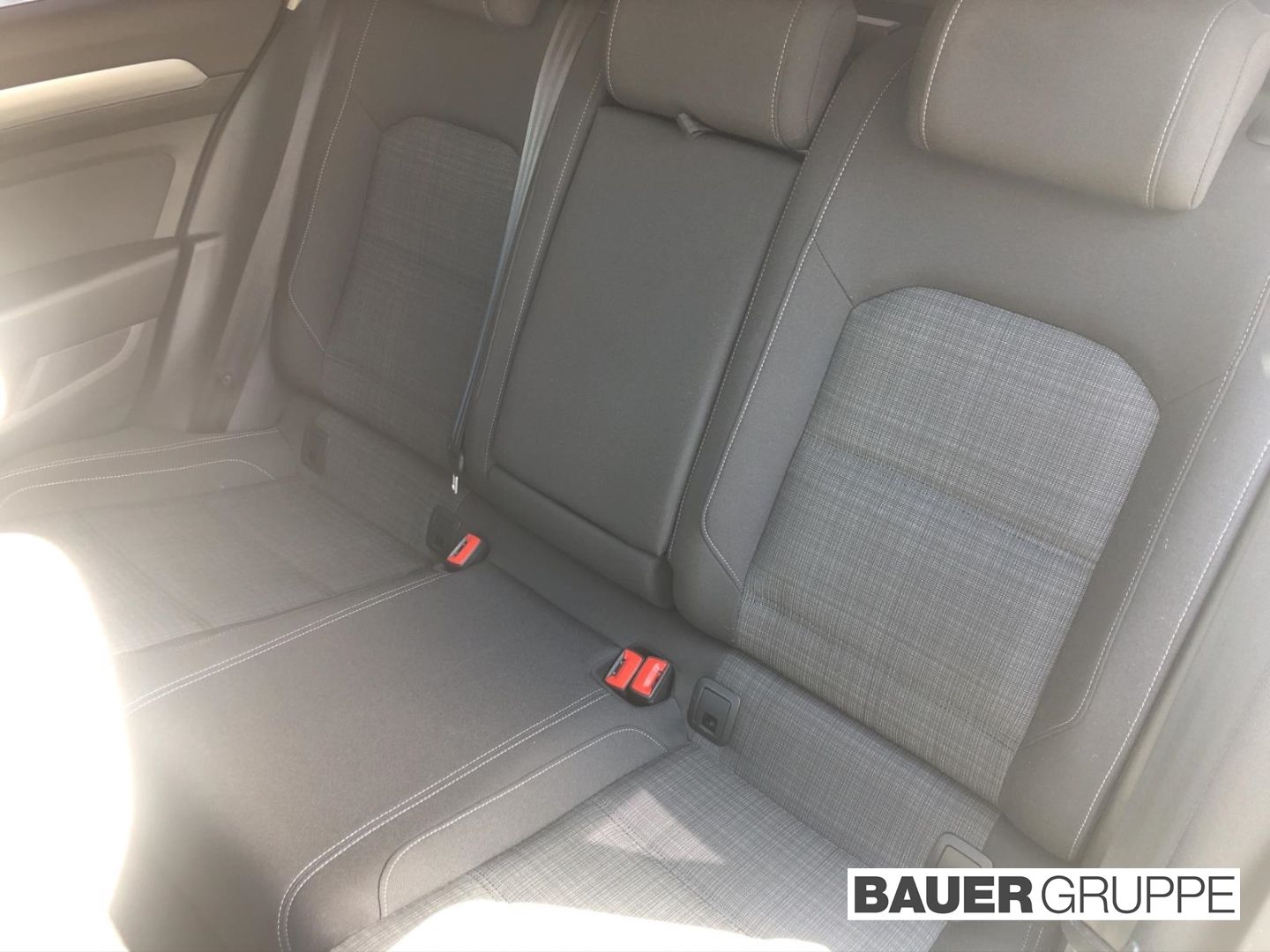 Volkswagen Passat Variant 2.0 TDI - Samsaru's Car Outlet