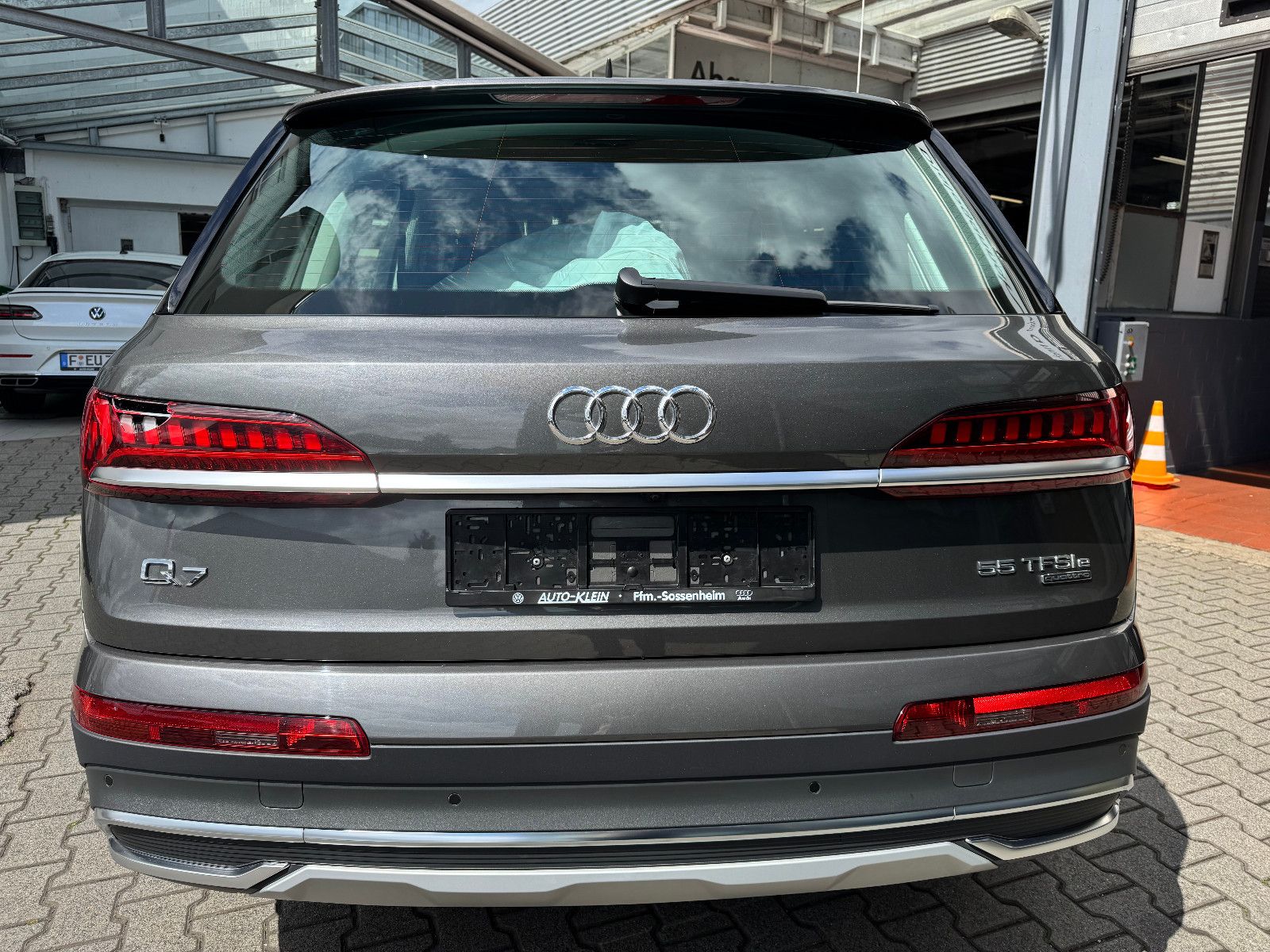 Audi Q7 55 TFSI e quattro Plug-In-Hybrid-AHK-Luftfede