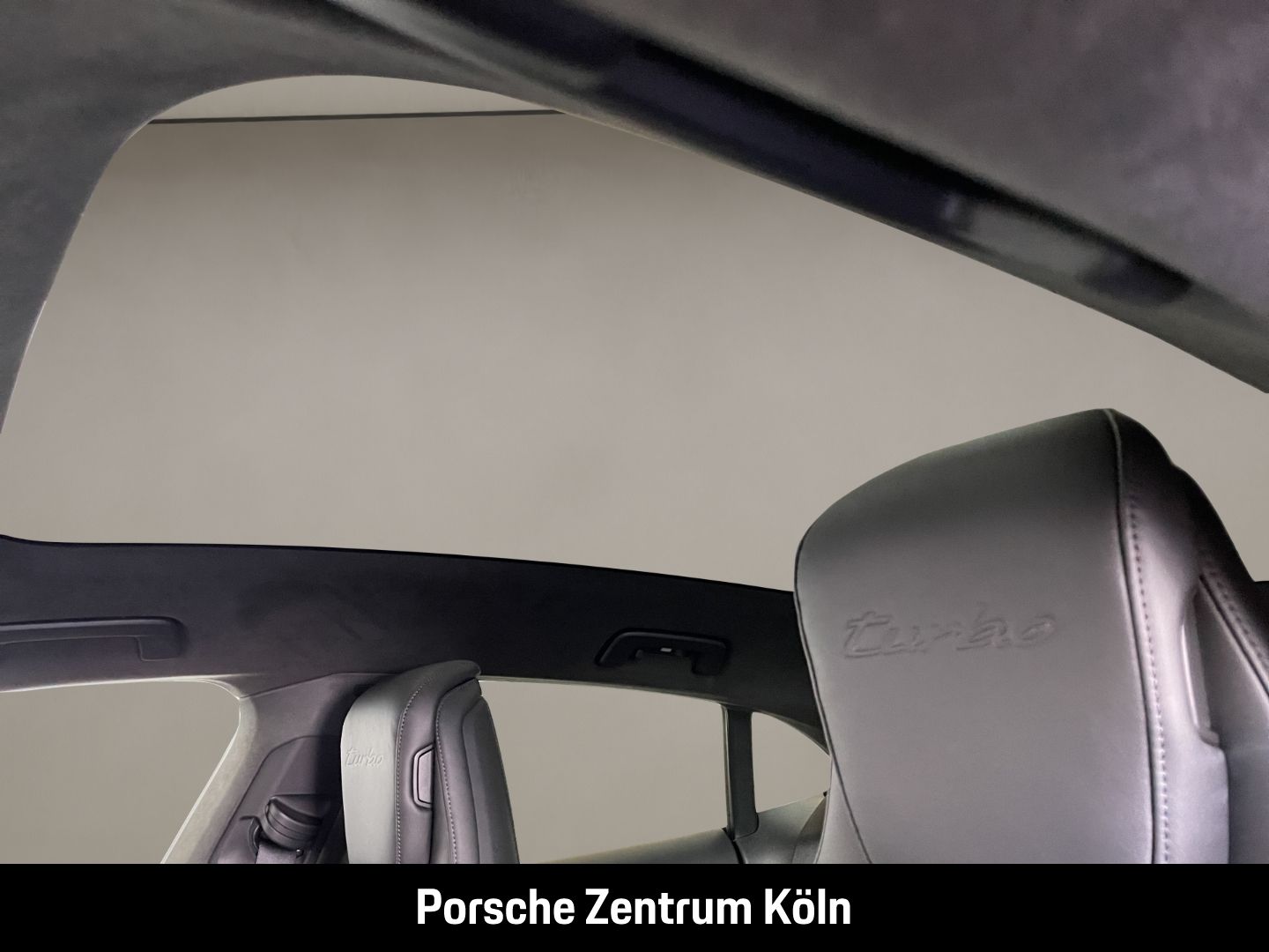 Porsche Taycan Turbo Sport Turismo BOSE Panoramadach