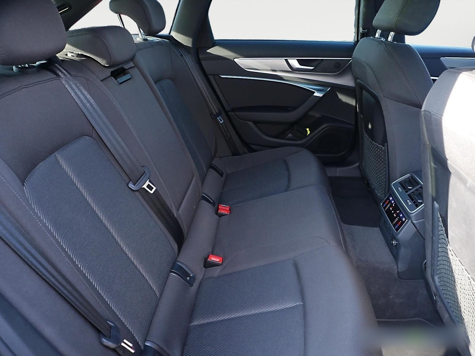 Audi A6 Avant 45 TFSI S line - Samsaru's Car Outlet