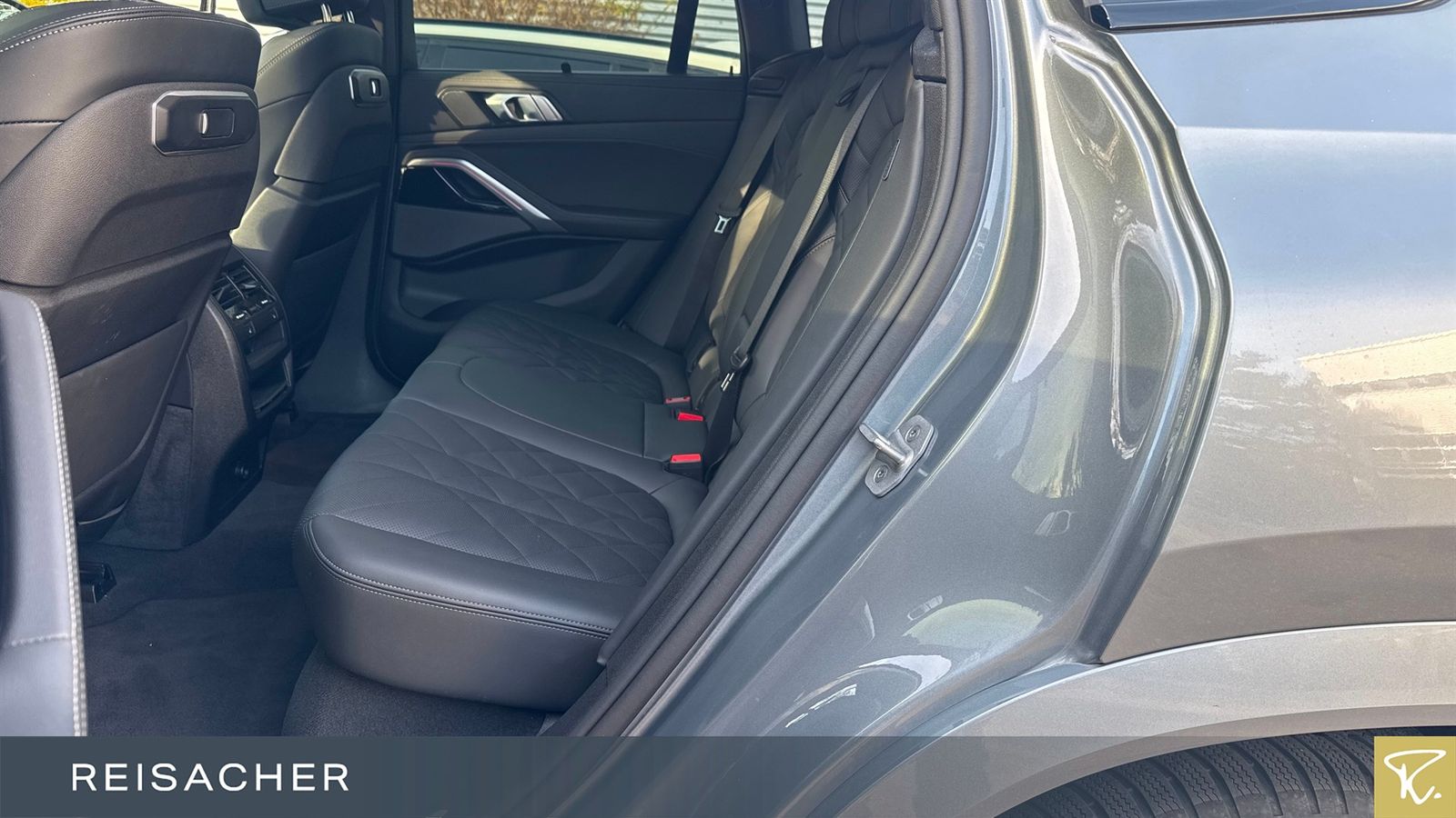 BMW X6 xDrive30d Pano AHK Msport ACC 360° Standhzg