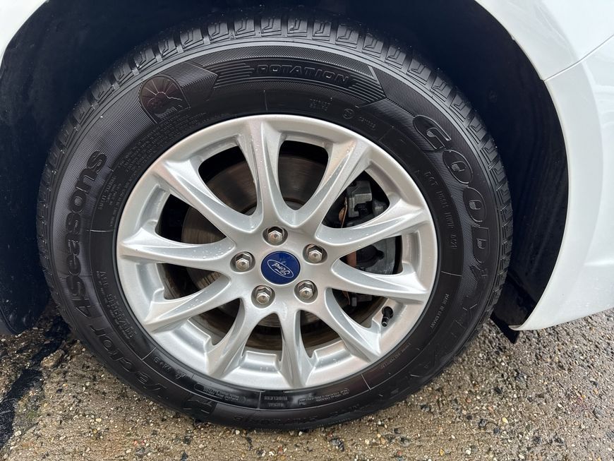 Ford Mondeo Turnier 2.0 Ti-VCT Hybrid Trend - Samsaru's Car Outlet