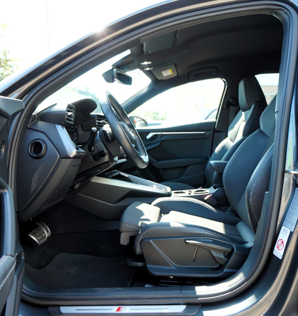 Audi A3 Sportback 45 TFSI e S line - Samsaru's Car Outlet