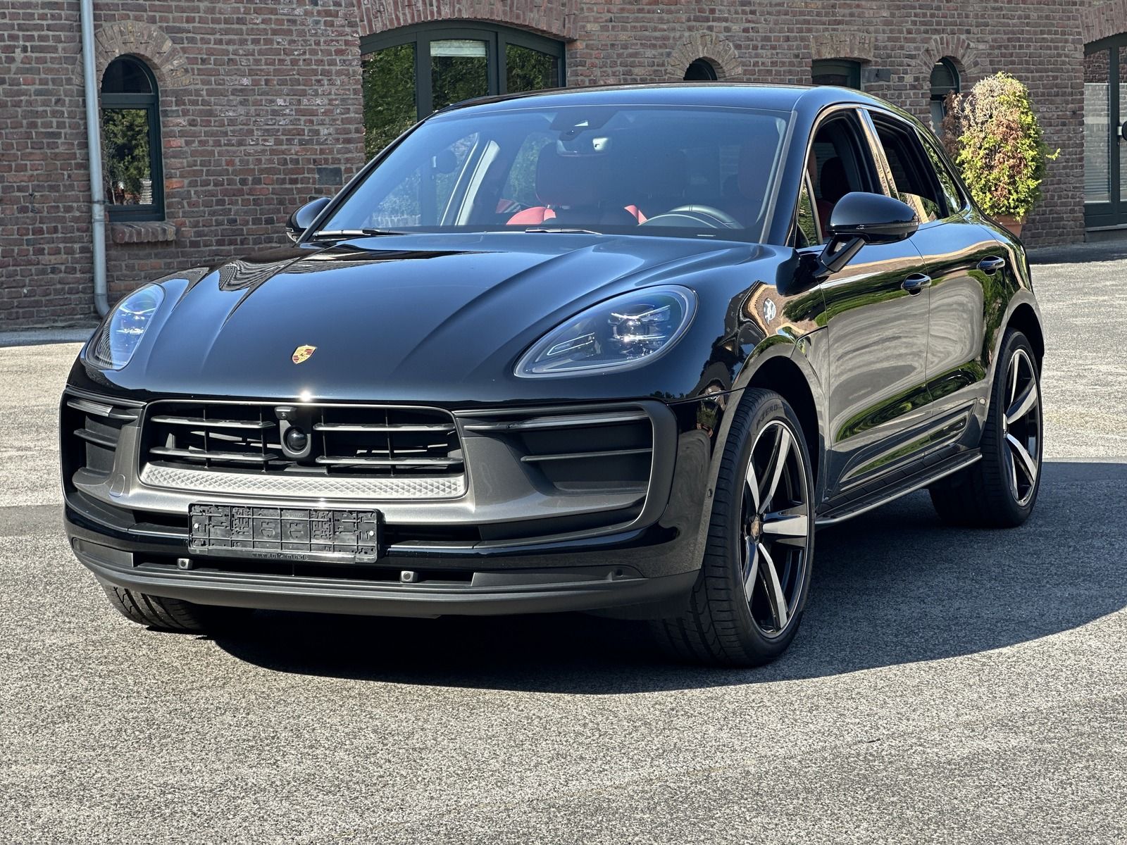 Porsche Macan T SPORTABGAS*21 EXCLUSIVE - Samsaru's Car Outlet