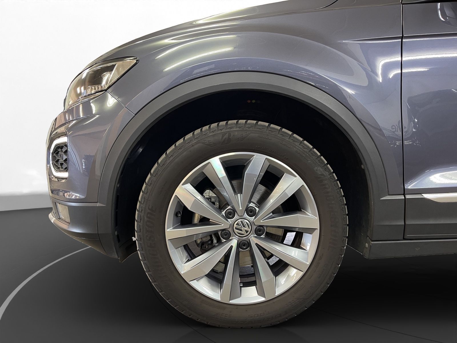 Volkswagen T-Roc Style - Samsaru's Car Outlet