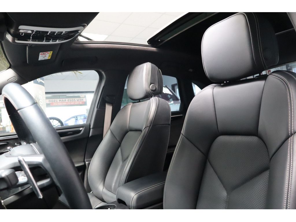 Porsche Macan 2.9 S Facelift PASM Panorama PDLS+ 20"