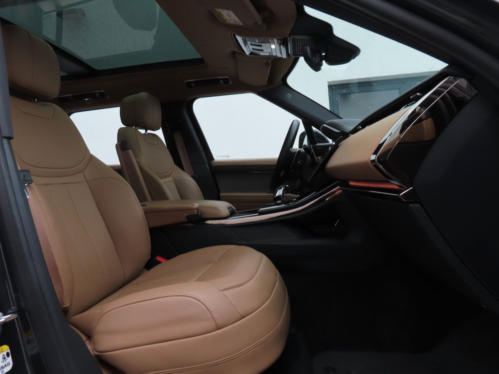 Range Rover Sport 3.0 D300 MHEV AWD SE - Samsaru's Car Outlet
