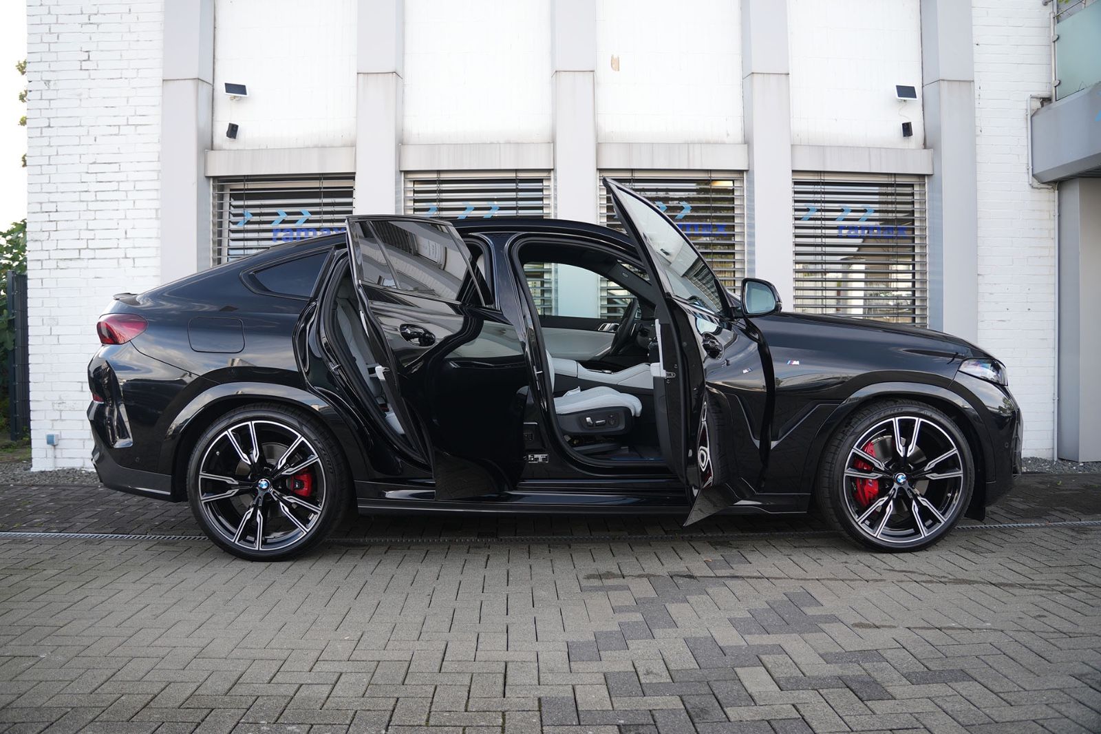 BMW X6 xDrive30d M SPORT PRO - Samsaru's Car Outlet