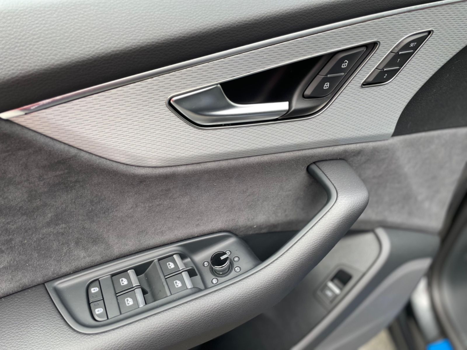 Audi Q8 50 TDI SLine - Samsaru's Car Outlet