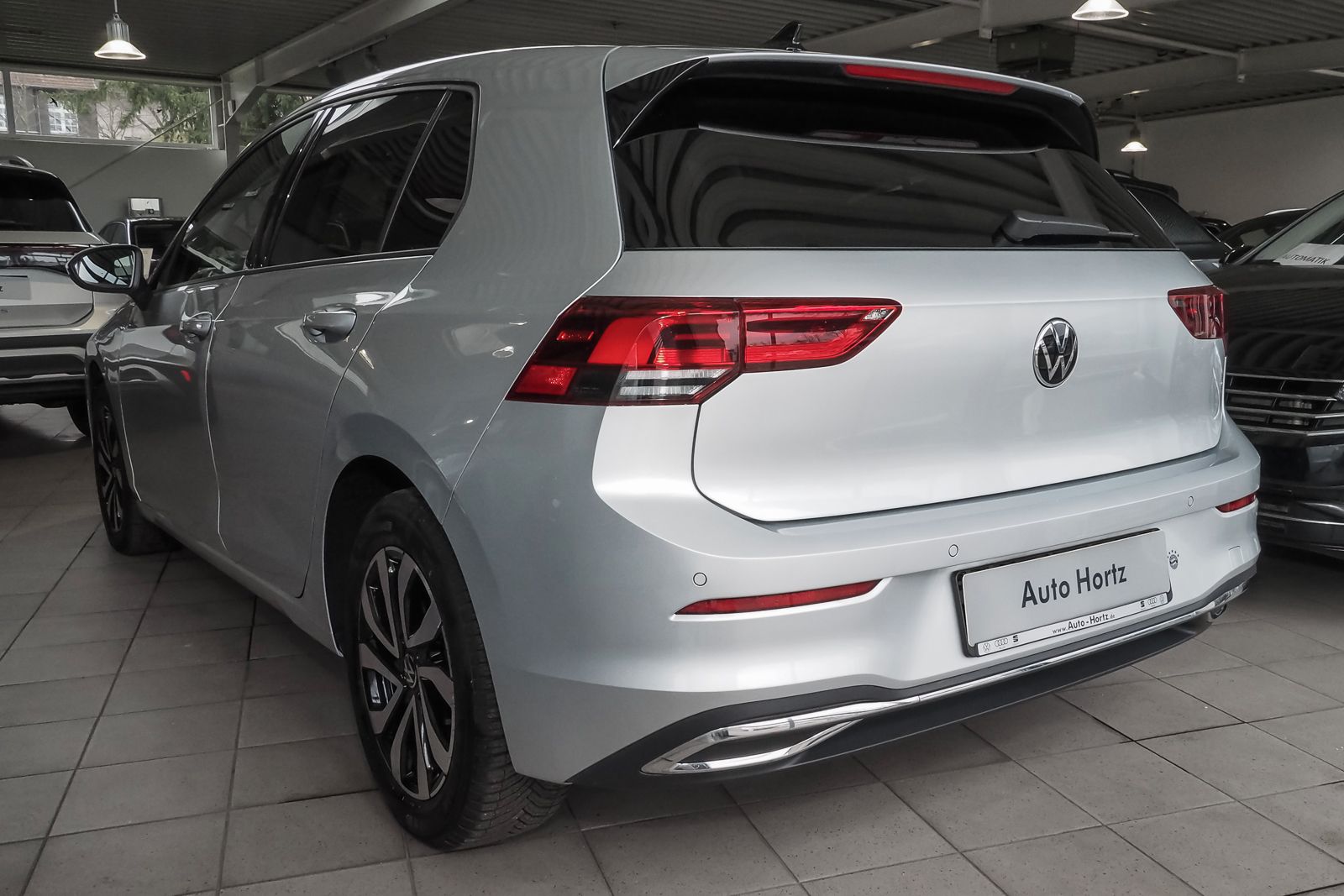 Volkswagen Golf VIII ACTIVE 2.0 l TDI DSG - Samsaru's Car Outlet