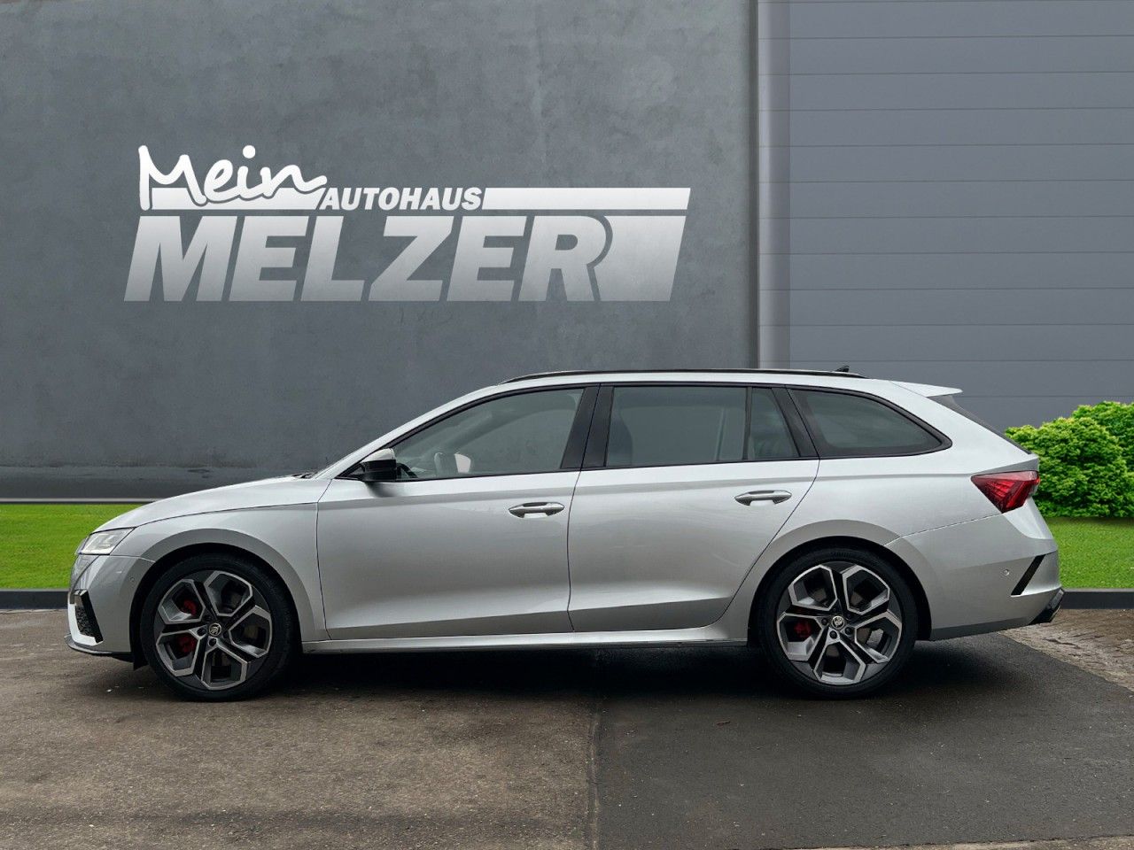 Skoda Octavia Combi RS - Samsaru's Car Outlet