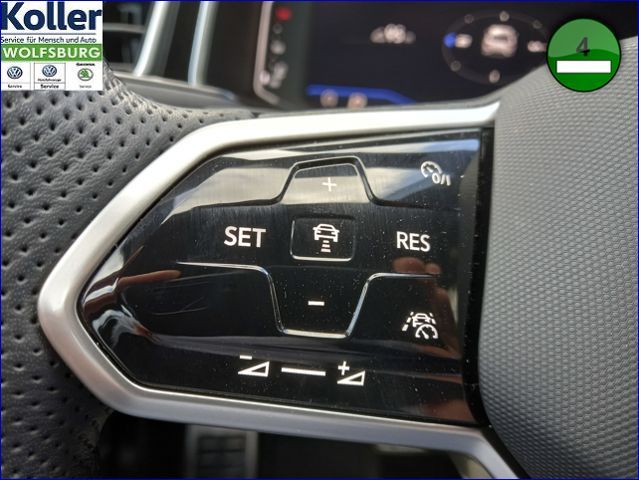 Volkswagen T-Roc 1.5 TSI DSG R-Line - Samsaru's Car Outlet