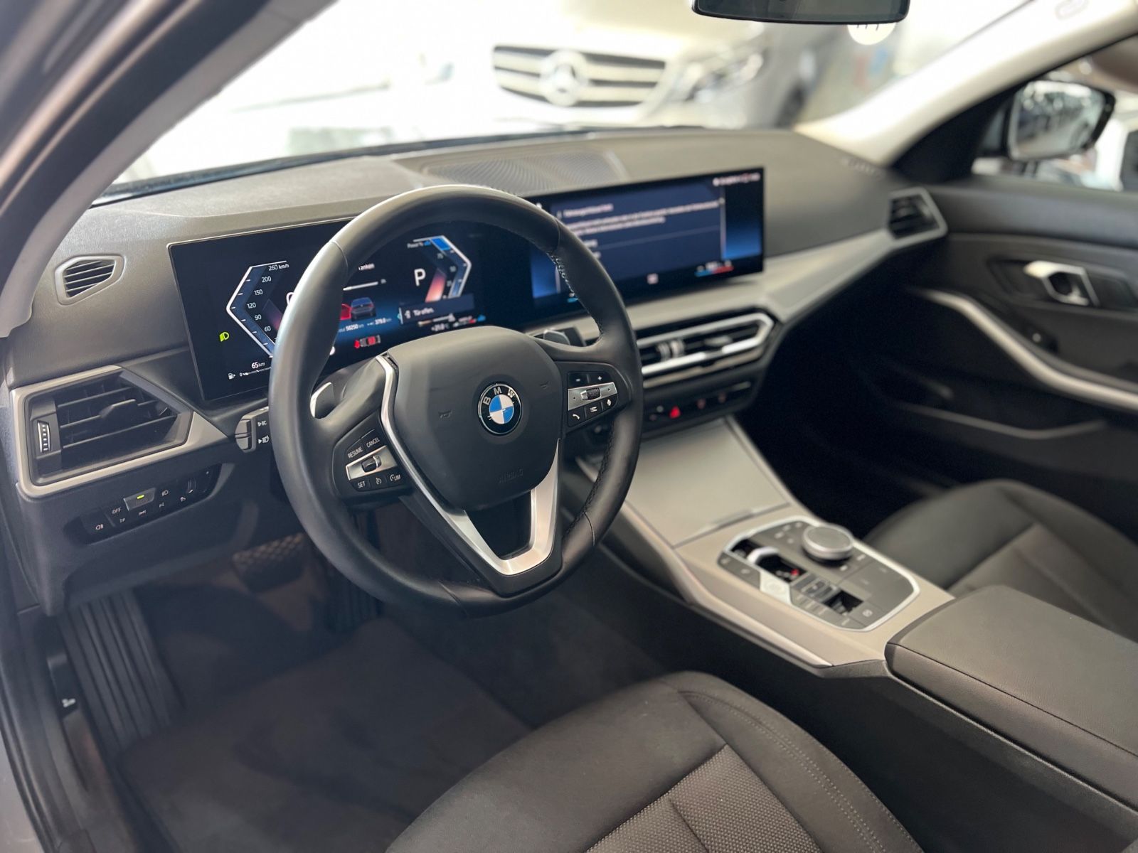 BMW 320d Lim. x Drive AHK+Driving Assist