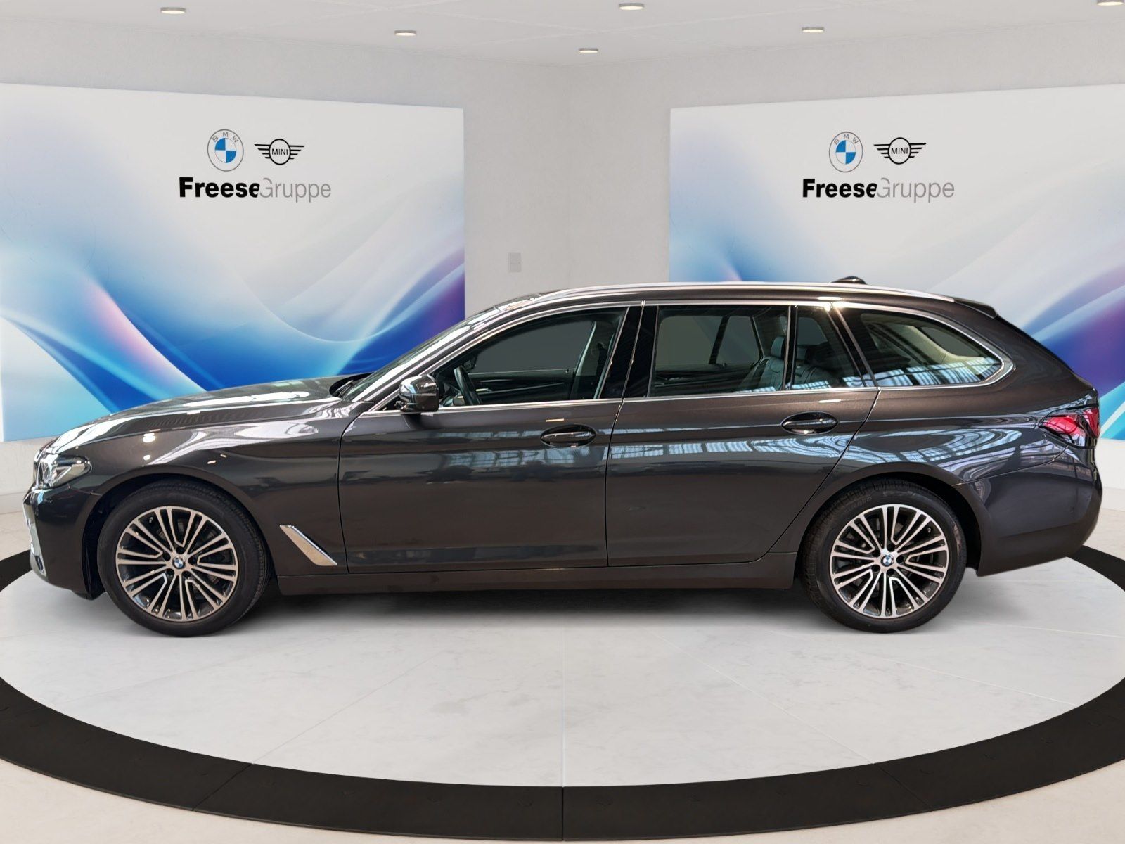 BMW 520d Touring Luxury Line Luxury Line | AHK Laser
