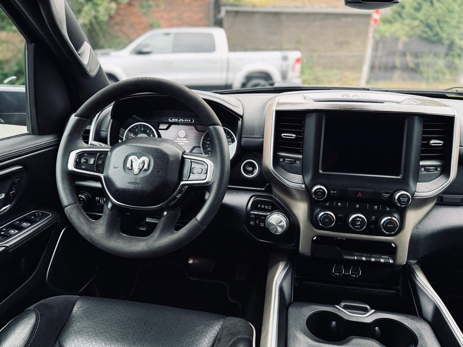 Dodge LPG*LIFT*LARAMIE*BÜGEL*OFFROAD*NAVI*AHK*4X4*LED