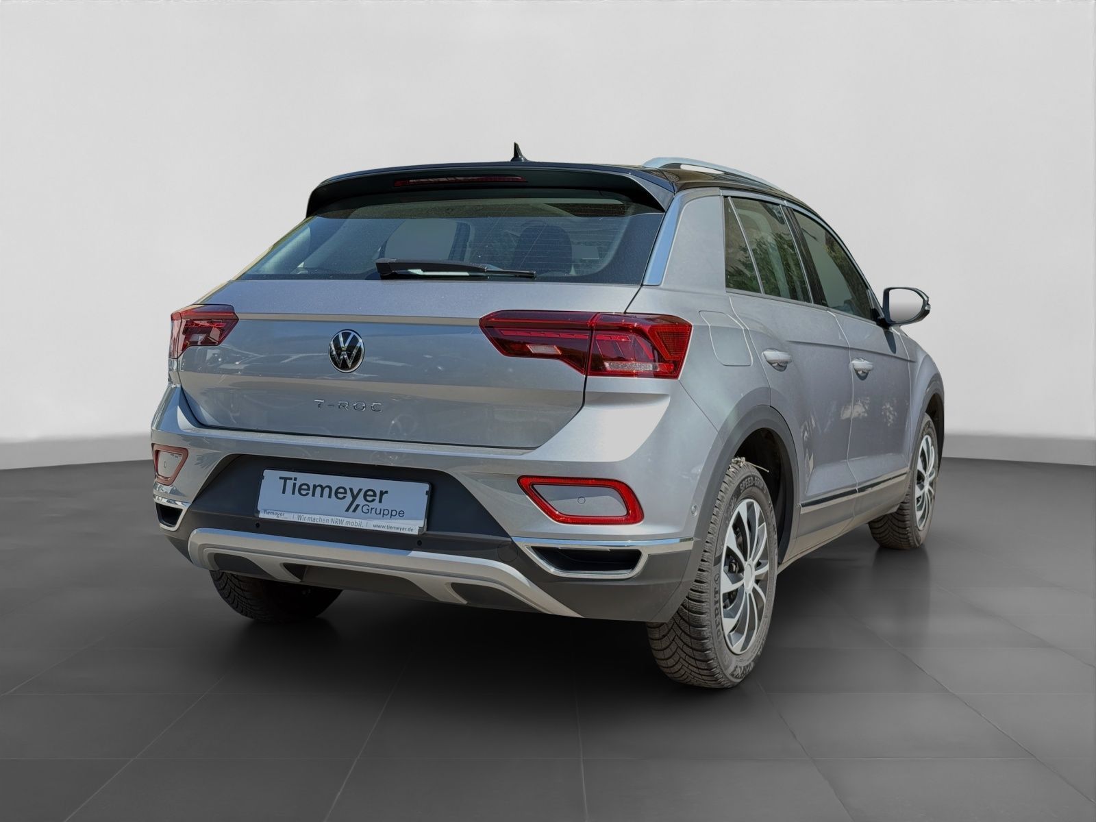 Volkswagen T-Roc 2.0 TDI DSG STYLE - Samsaru's Car Outlet