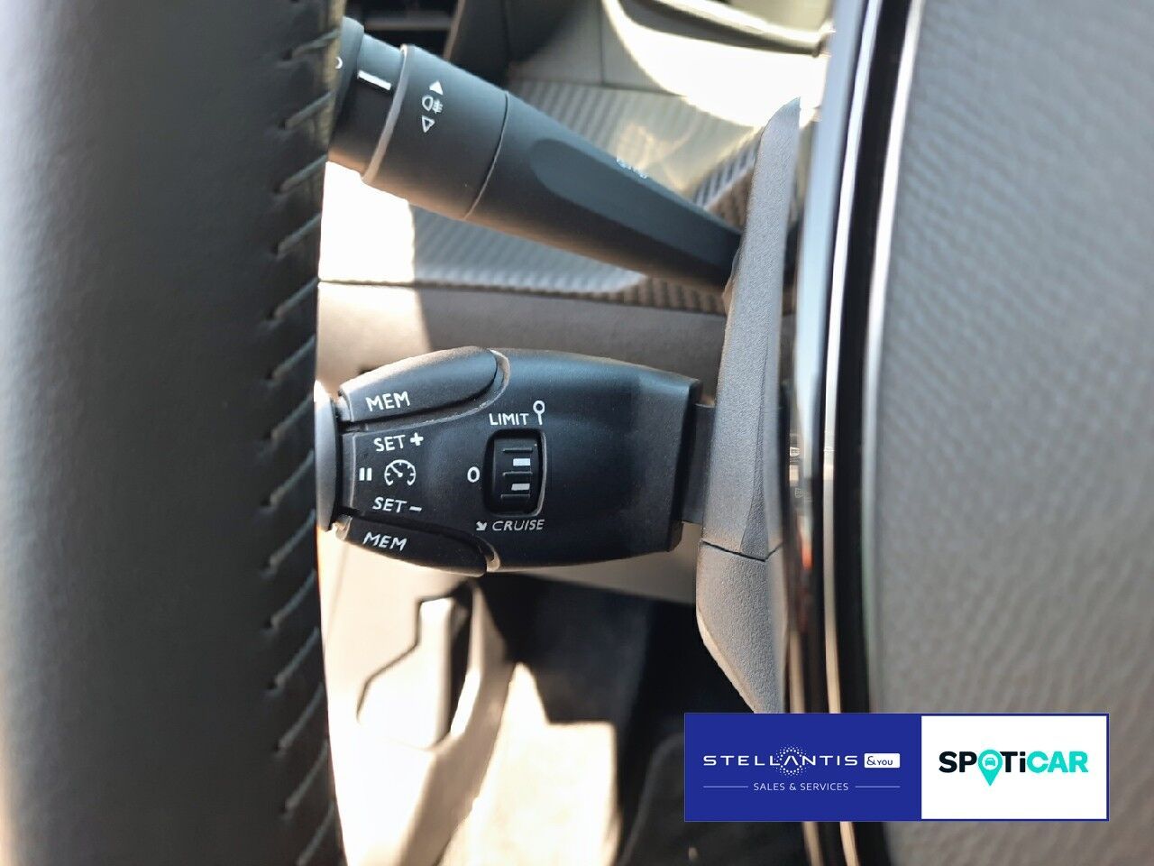 Peugeot 2008 Allure 136 Elektro - Samsaru's Car Outlet