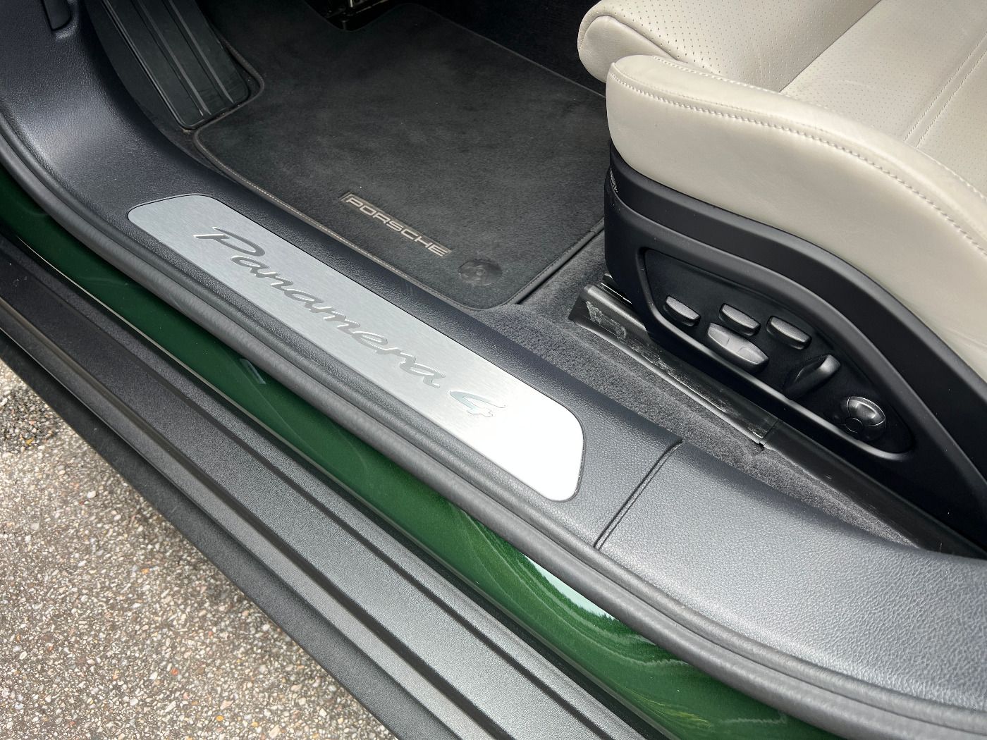 Porsche Panamera 4 E-Hybrid | Hinterachslenkung | ACC