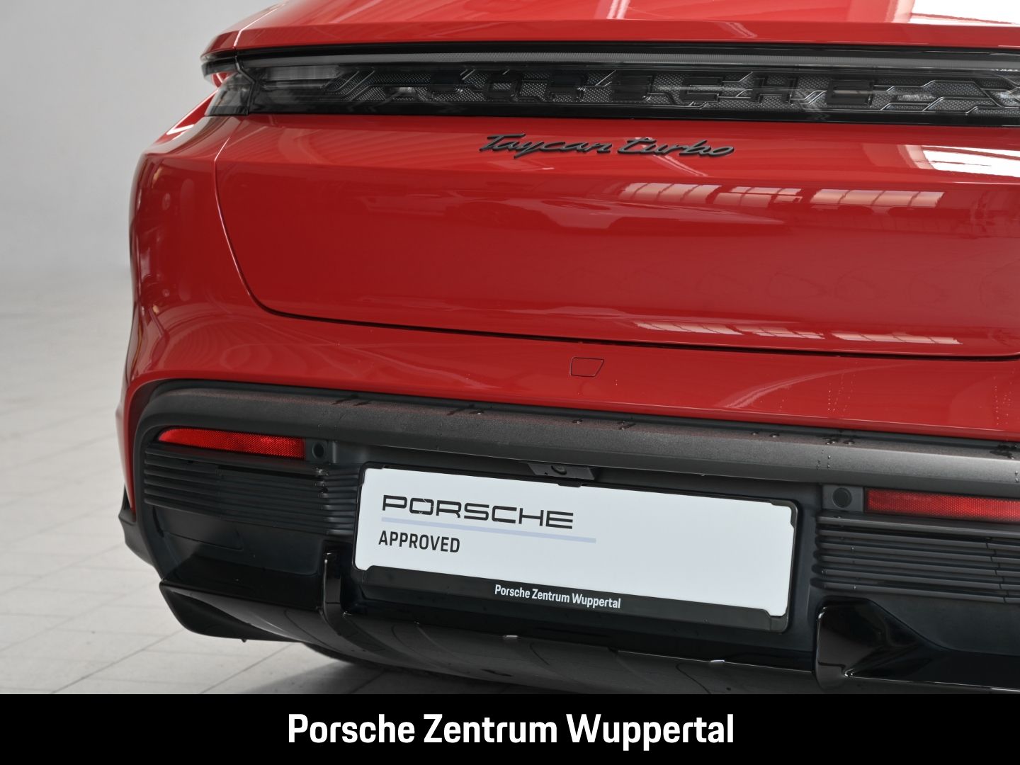 Porsche Taycan Turbo Cross Turismo Burmester Panorama