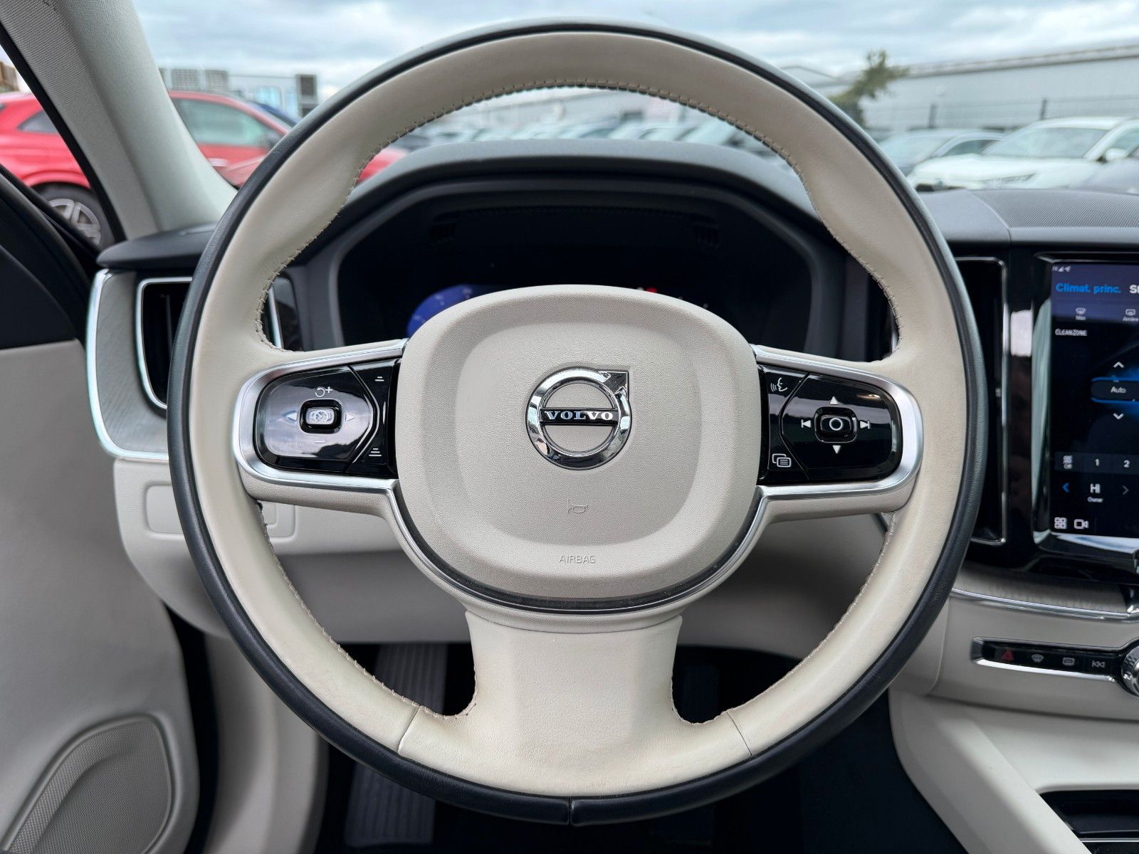 Volvo XC60 T6 253 +145 R-Design AWD Ultimate Dark*Pano