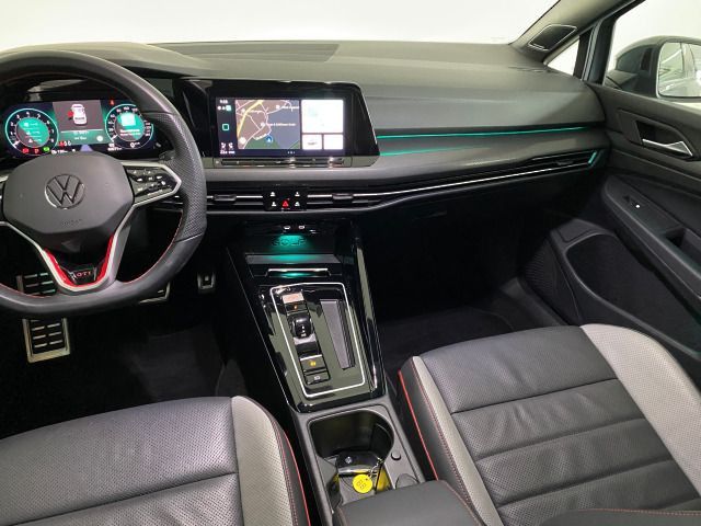Volkswagen Golf VIII GTI 2.0 TSI DSG PANO+LEDER+HUD