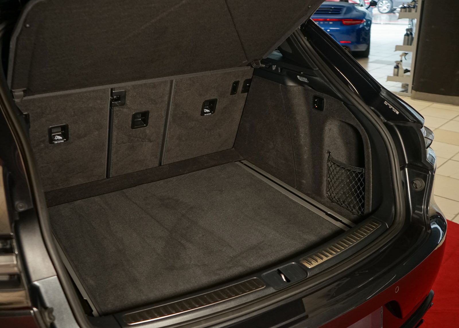 Porsche Macan GTS - Samsaru's Car Outlet