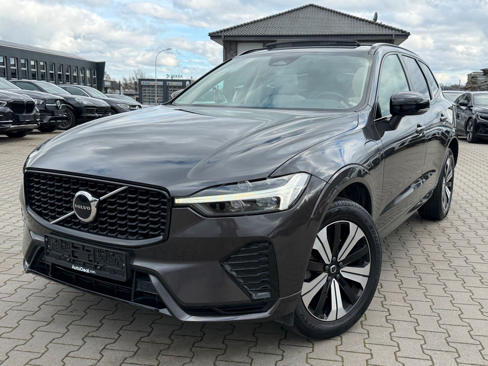 Volvo XC60 T6 253 +145 R-Design AWD Ultimate Dark*Pano
