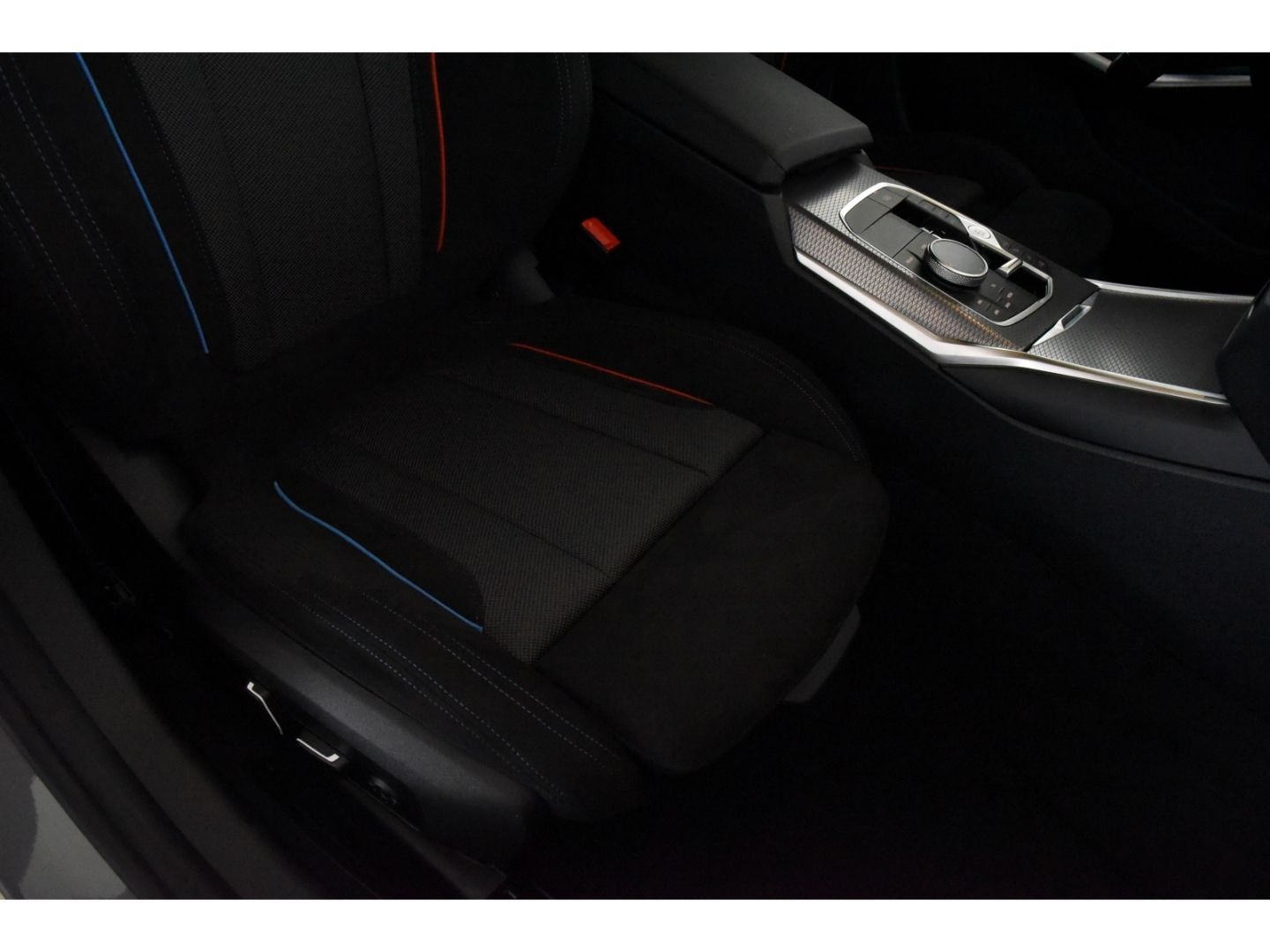 BMW 320 i Touring M Sport Pro Driving Assistant Prof
