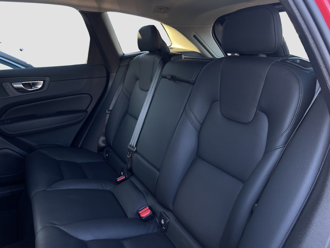 Volvo XC60 B4 Core/Leder/Navi/LED/BLIS/4xSHZ/hzb.LK