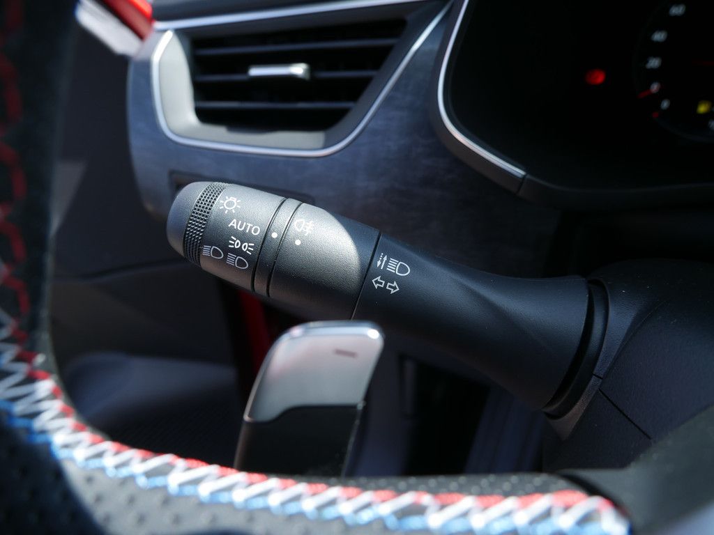 Renault Arkana Esprit Alpine TCe 160 EDC - Samsaru's Car Outlet