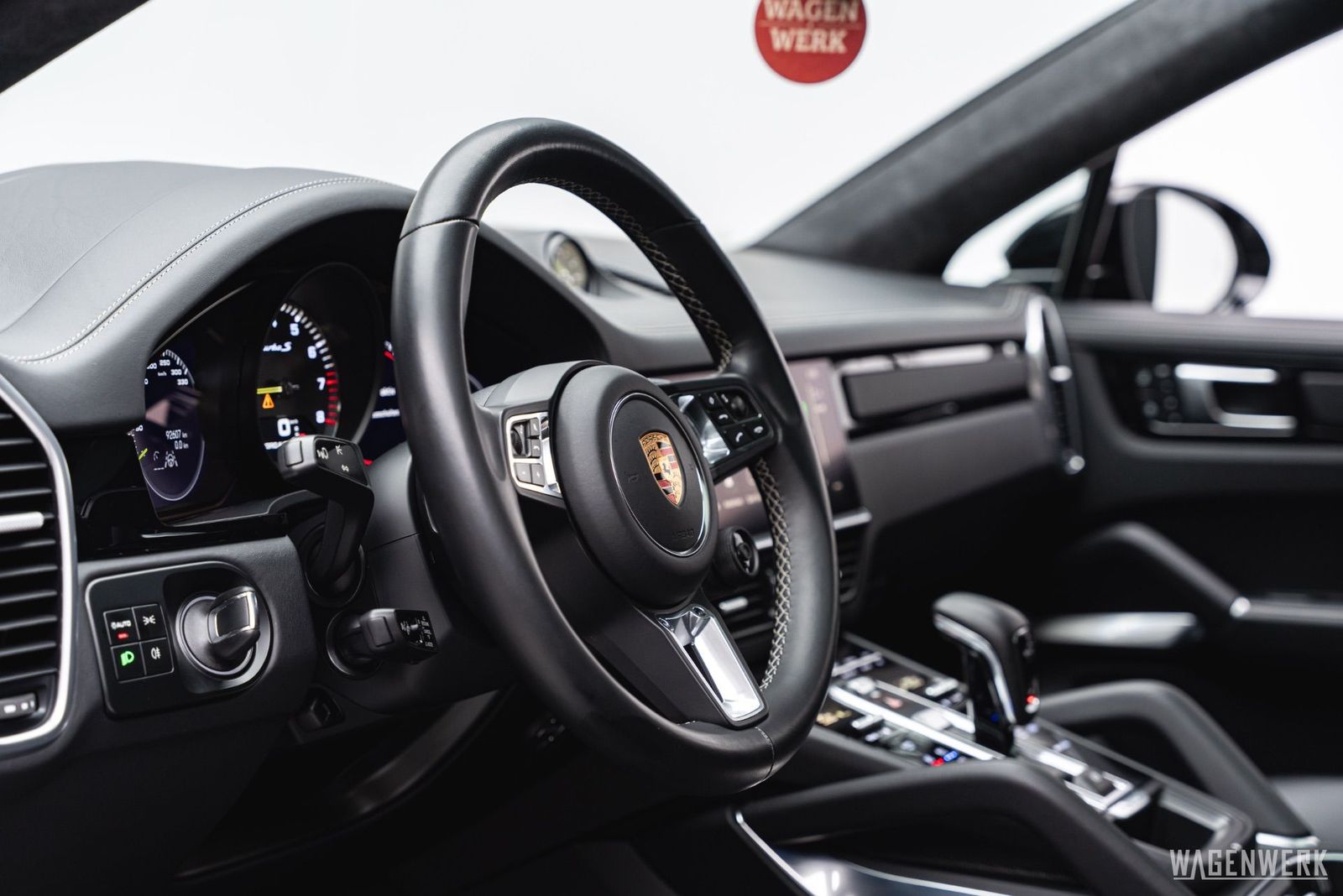 Porsche Cayenne Coupé Turbo S E-Hybrid MASSAGE AHV INNOD