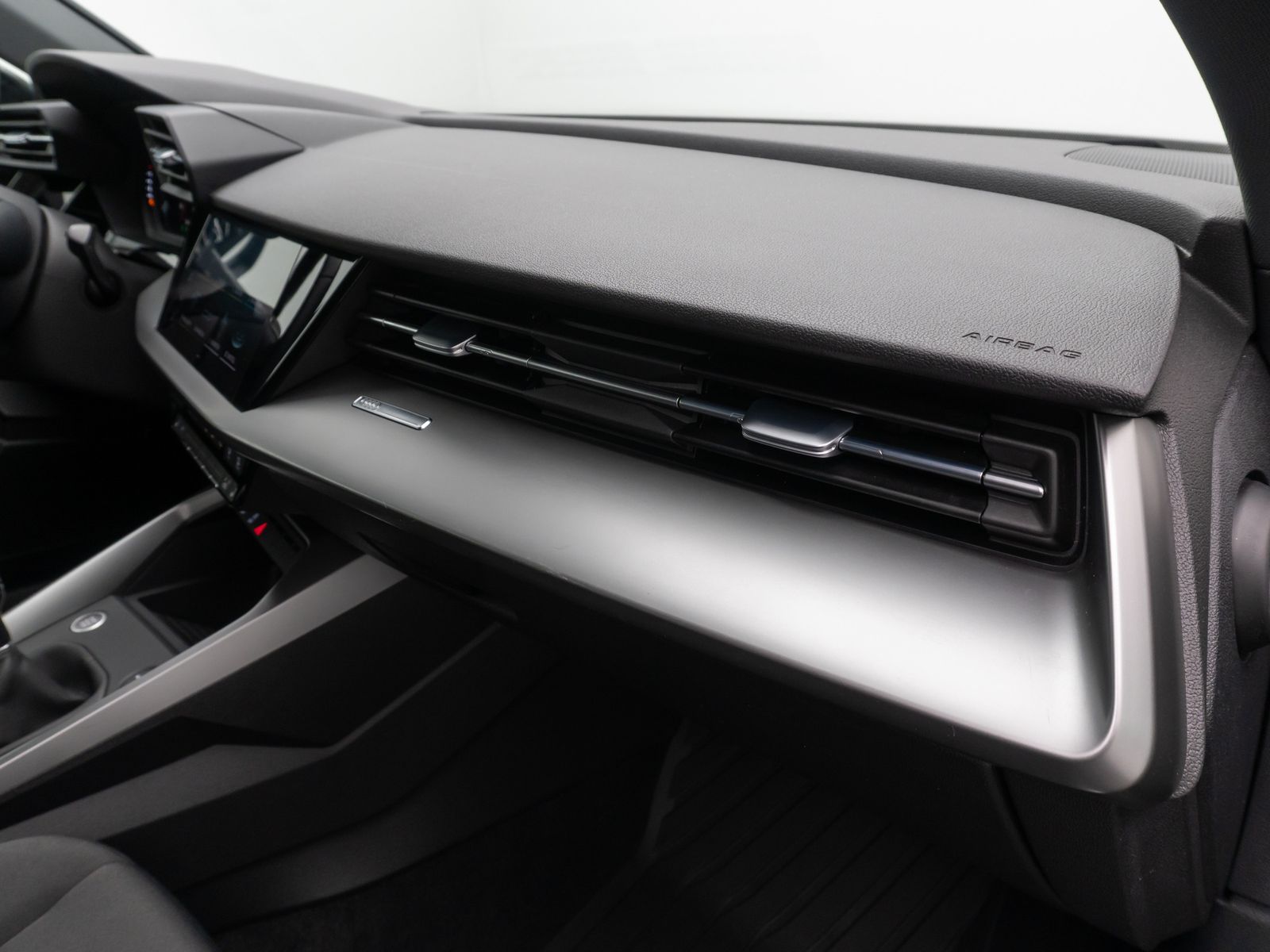 Audi A3 35 TFSI Sportback - Samsaru's Car Outlet