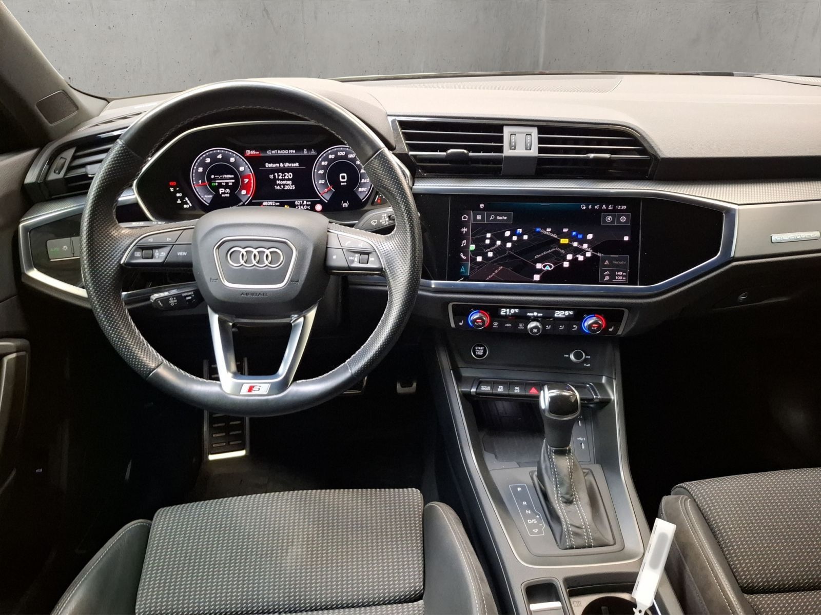 Audi Q3 S line 45 TFSI quattro - Samsaru's Car Outlet