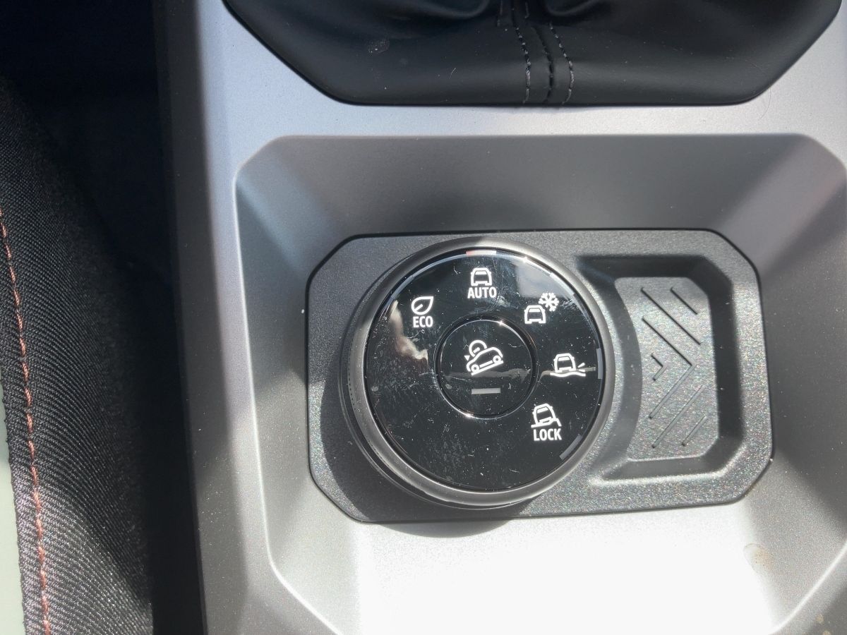 Dacia Duster Extreme TCe 130 4x4 - Samsaru's Car Outlet