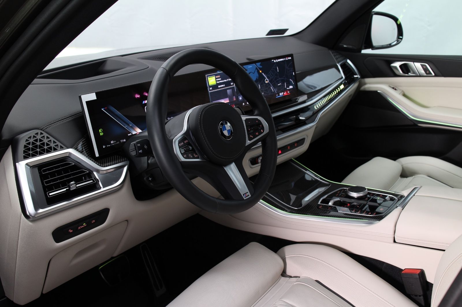 BMW X5 30 d xDrive M Sport H&K Carbon Luftfederung