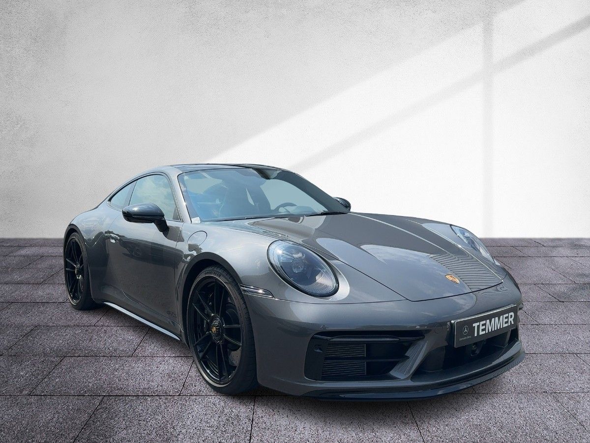 Porsche 911 Carrera 4 GTS - Samsaru's Car Outlet