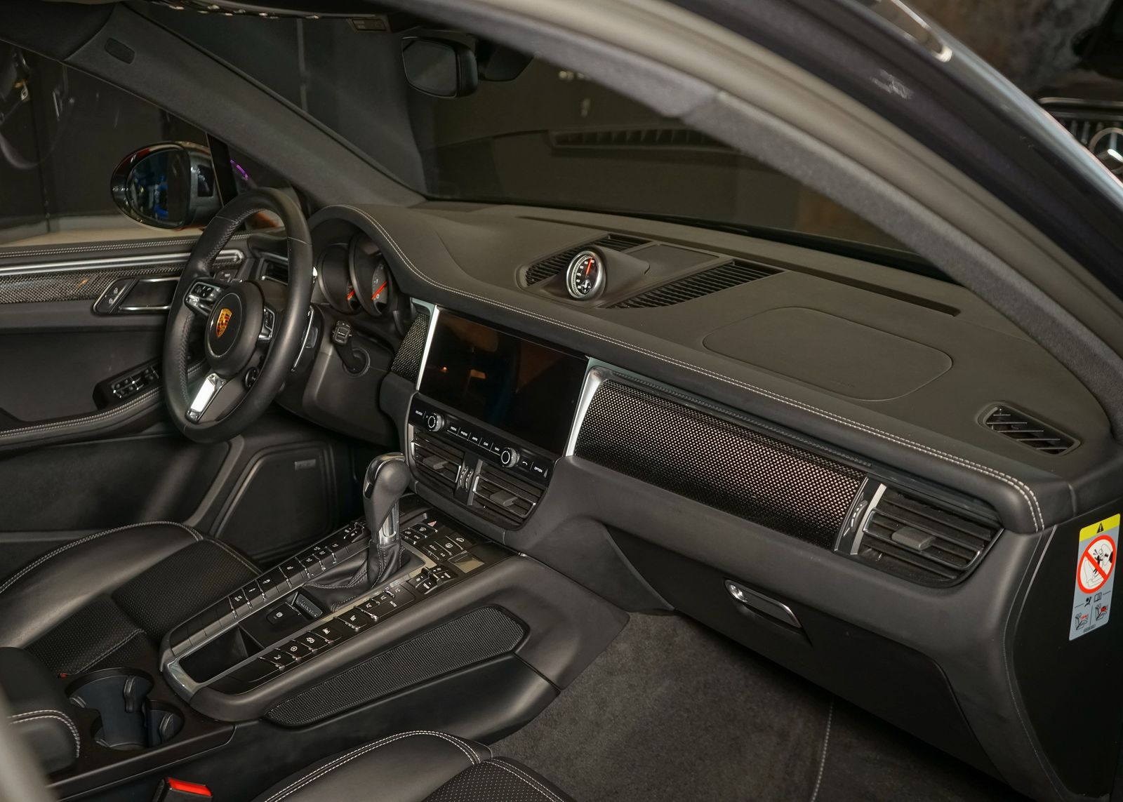 Porsche Macan GTS - Samsaru's Car Outlet