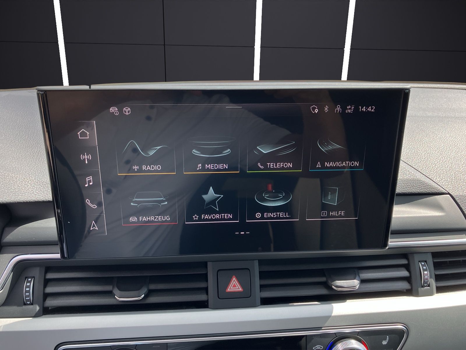 Audi A4 Allroad 40 TDI quattro AHK Navi AVC ACC PDC S