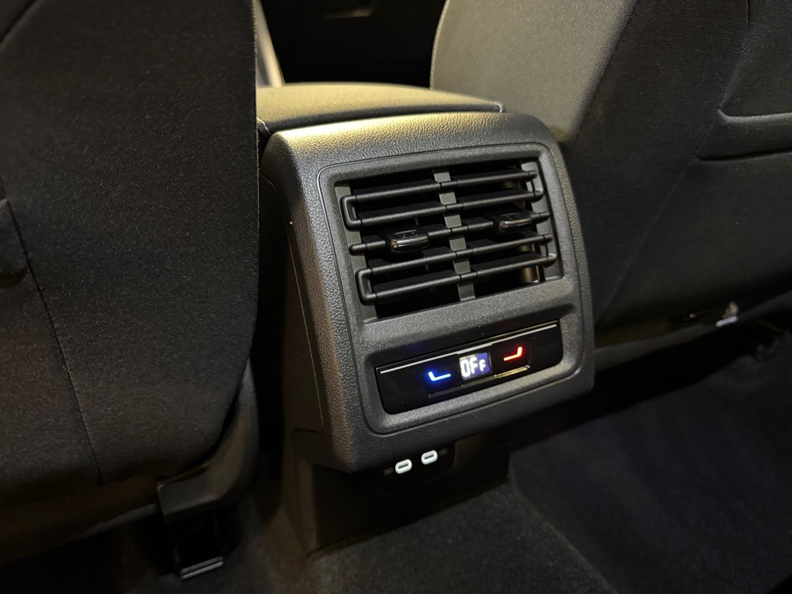 Volkswagen Golf VIII 1.5 TSI Active - Samsaru's Car Outlet