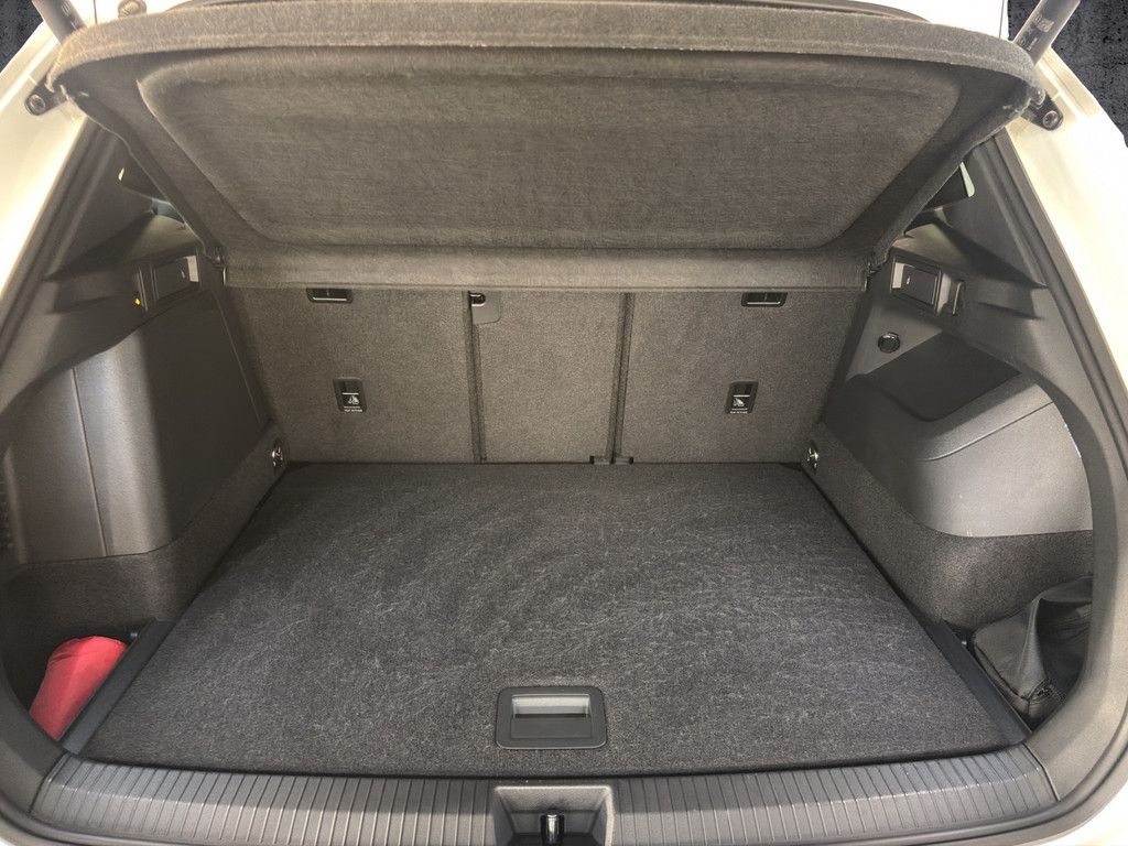 Volkswagen Tiguan 1.5 TSI eHybrid R-Line DSG AHK+Matrix+HuD