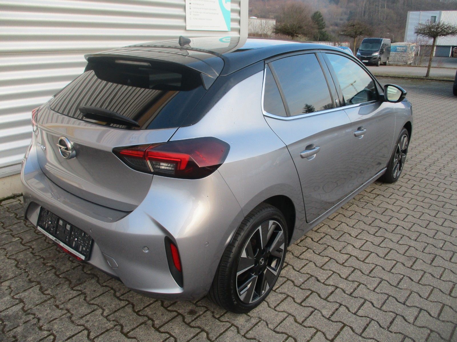 Opel Corsa F e Ultimate - Samsaru's Car Outlet