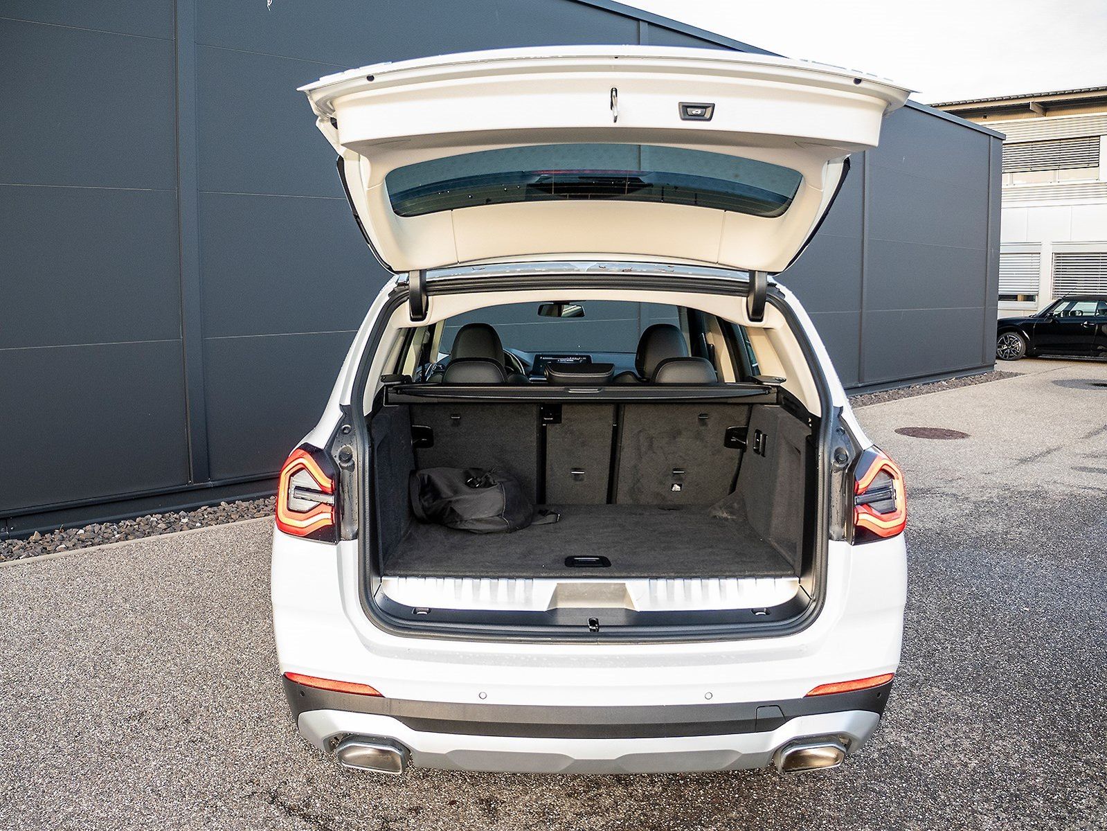 BMW X3 xDrive30e AHK Kamera Sitze-Elektr. DAB LED SH