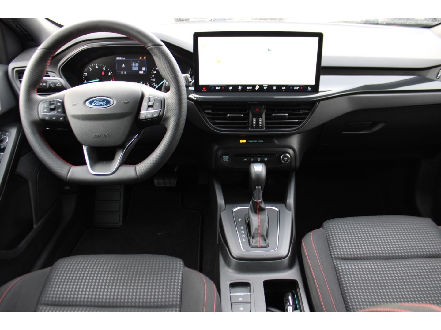 Ford Focus Turnier ST-Line ACC LED TWA Navi DAB GJR R