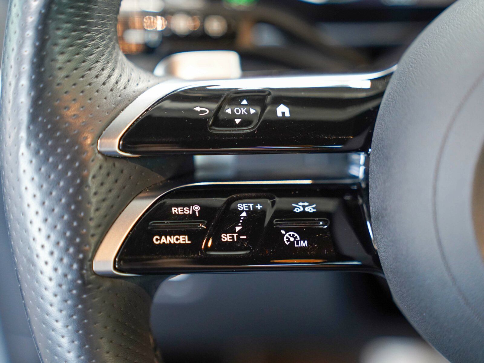 Mercedes-Benz GLC 300 de 4M AMG Line - Samsaru's Car Outlet